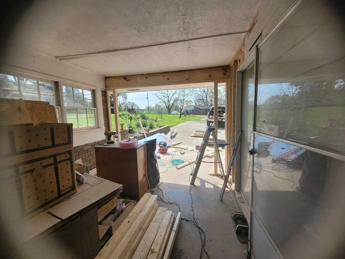 Air movers and dehumidifier for Water Mitigation Services in Harpswell